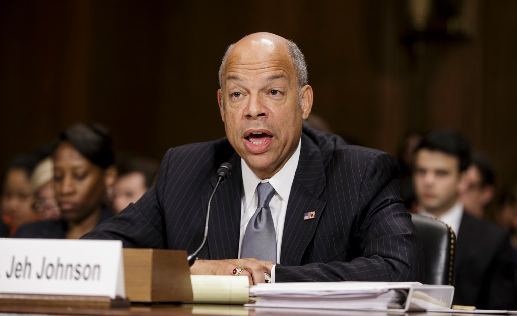 Feds will guard voting machines after Russian hack