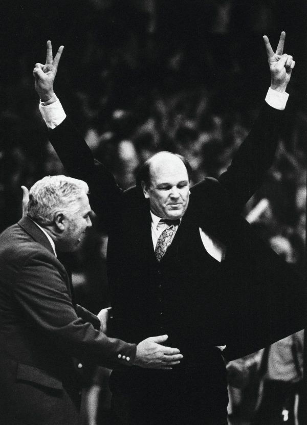 Maryland honors Lefty Driesell with sculpture at Comcast Center