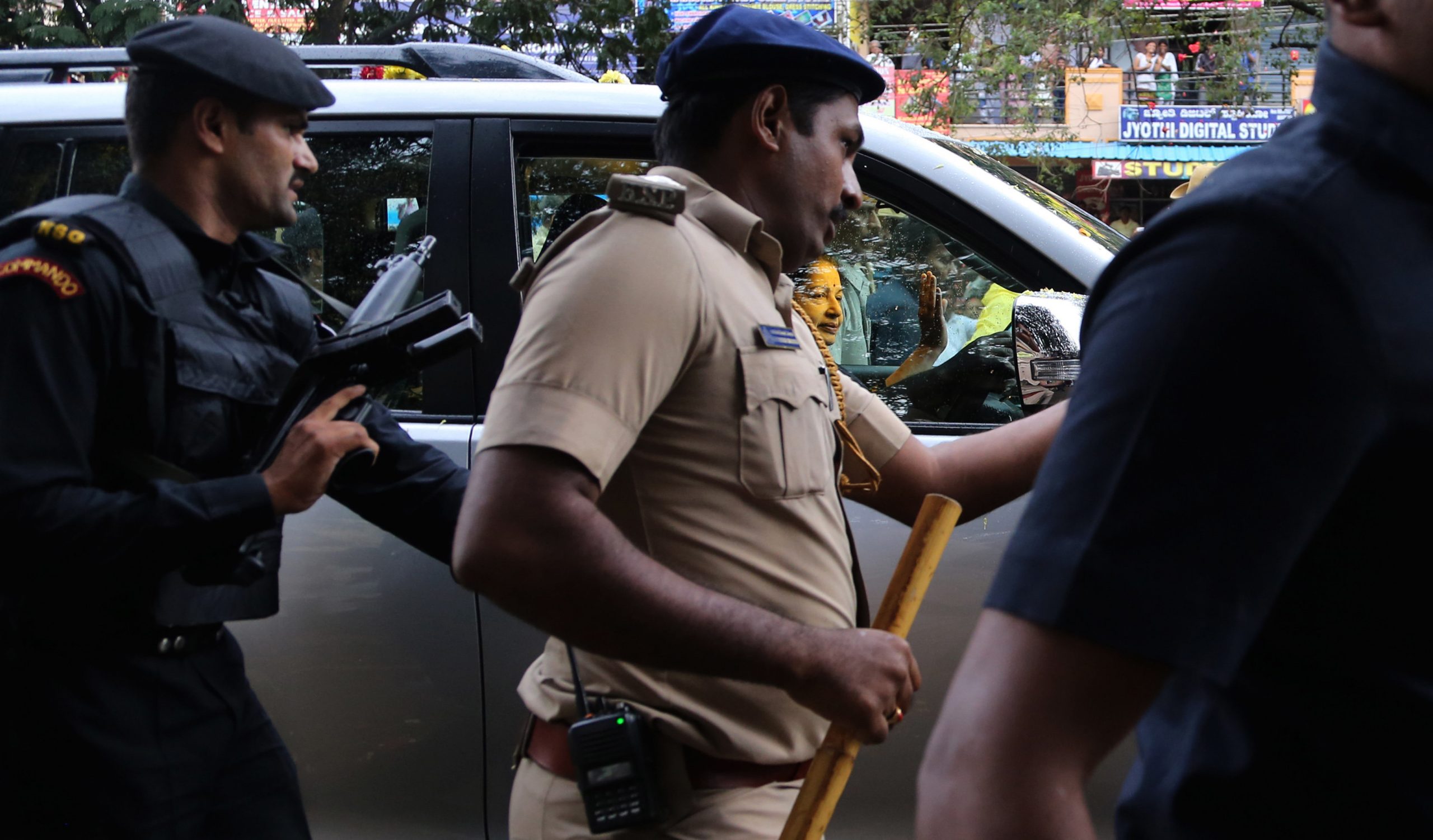 India politician jailed for graft freed on bail