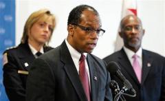 D.C. firefighters turn backs on chief