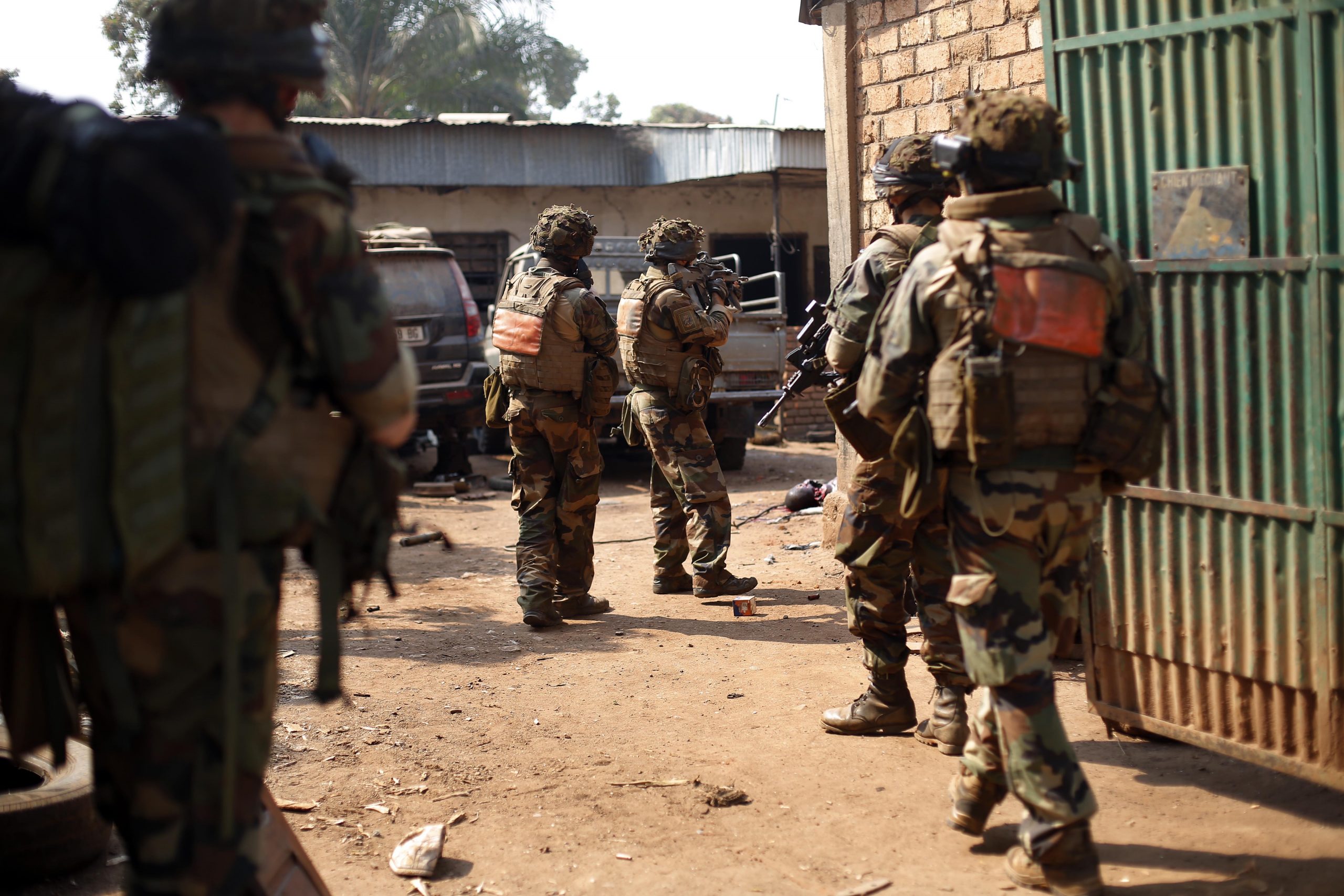 French struggle to stop C. African Republic mobs