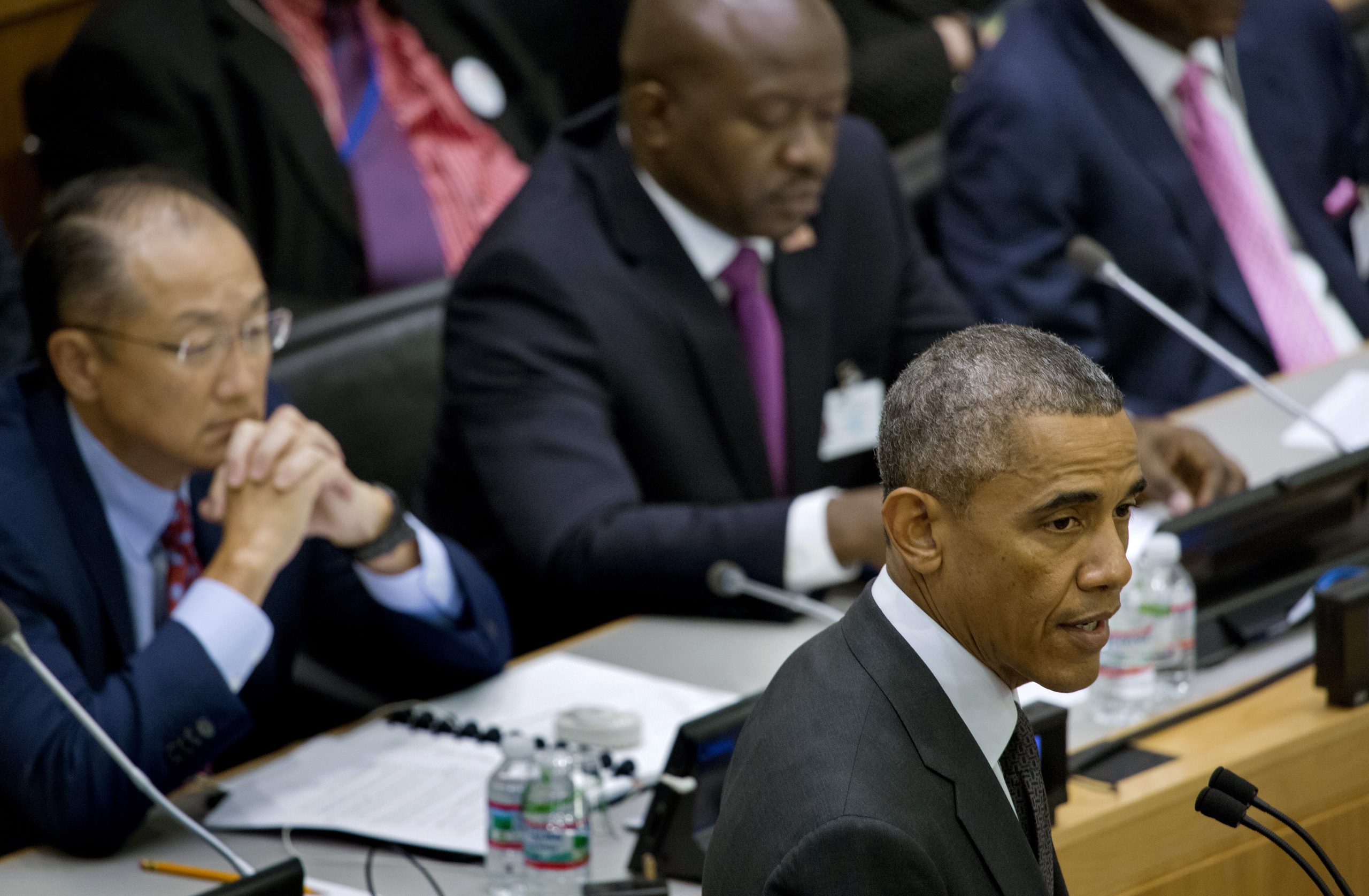 Obama urges world to do more to tackle Ebola