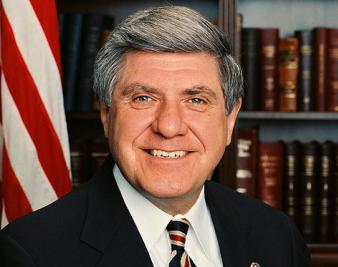 Ben Nelson Compares Senate Aisle to Berlin Wall