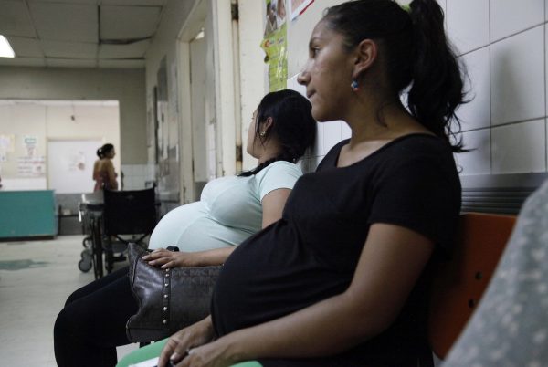England warns pregnant women against travel to Florida