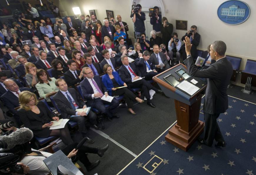News prof: Media losing access war with Obama, ‘Escalate the fight’