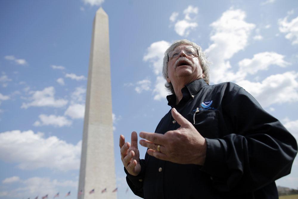 Incredibly shrinking Washington Monument grounds