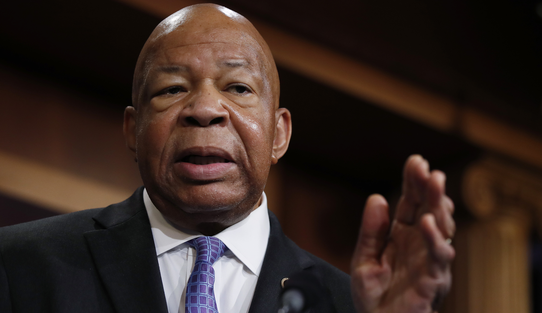 Rep. Elijah Cummings wants Office of Government Ethics chief Walter Shaub to testify before Oversight Committee