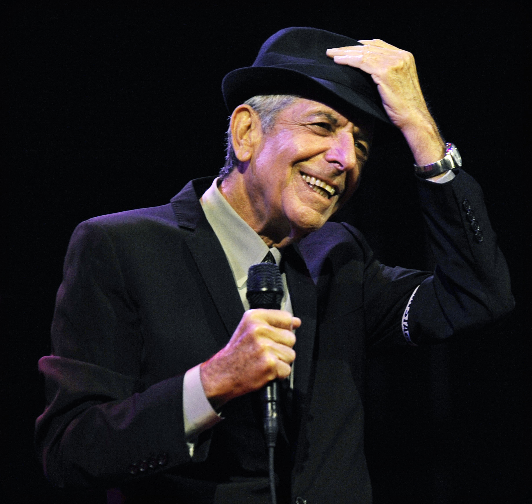 Book traces odd journey of Cohen’s song