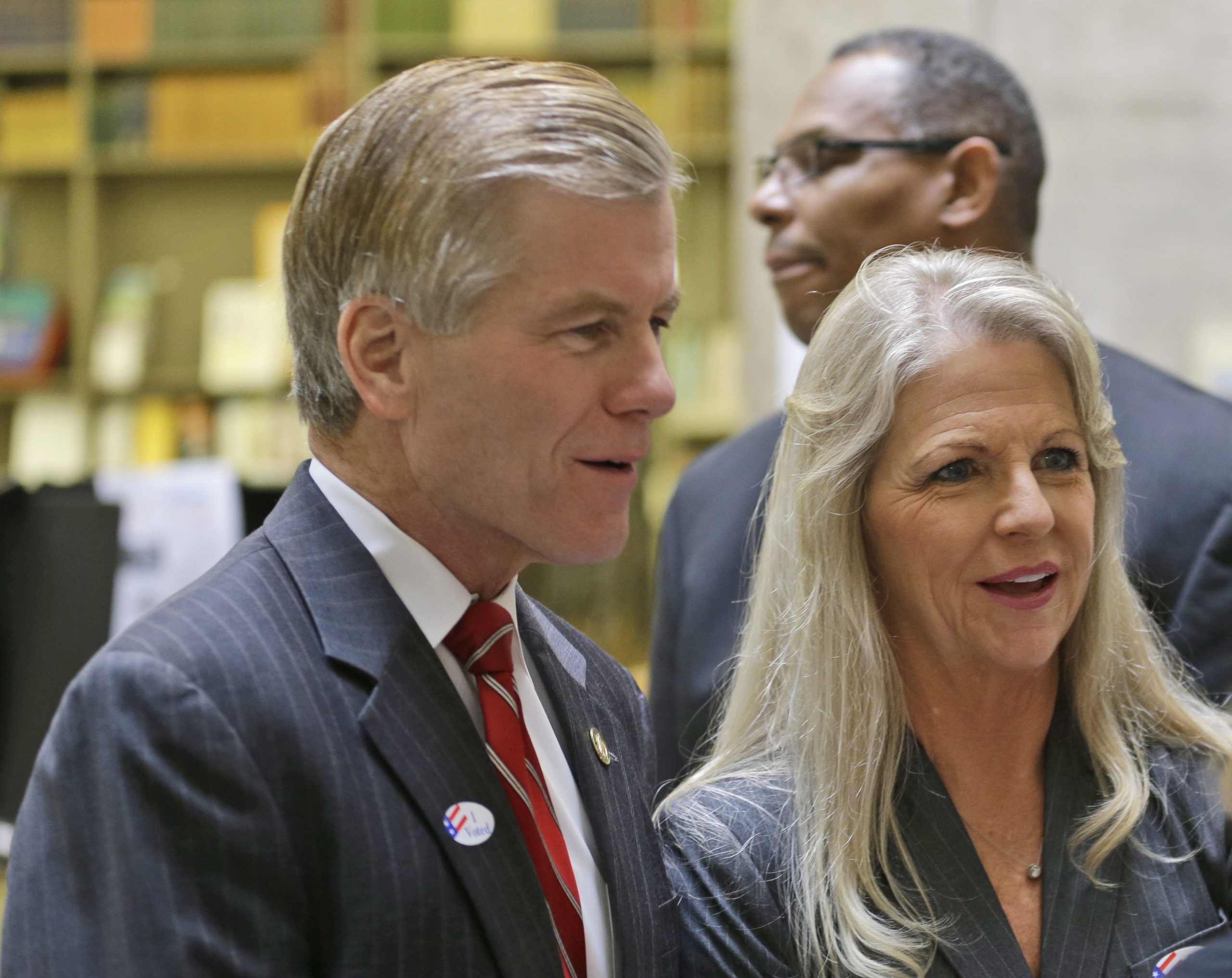 Bob McDonnell, wife indicted in gifts scandal