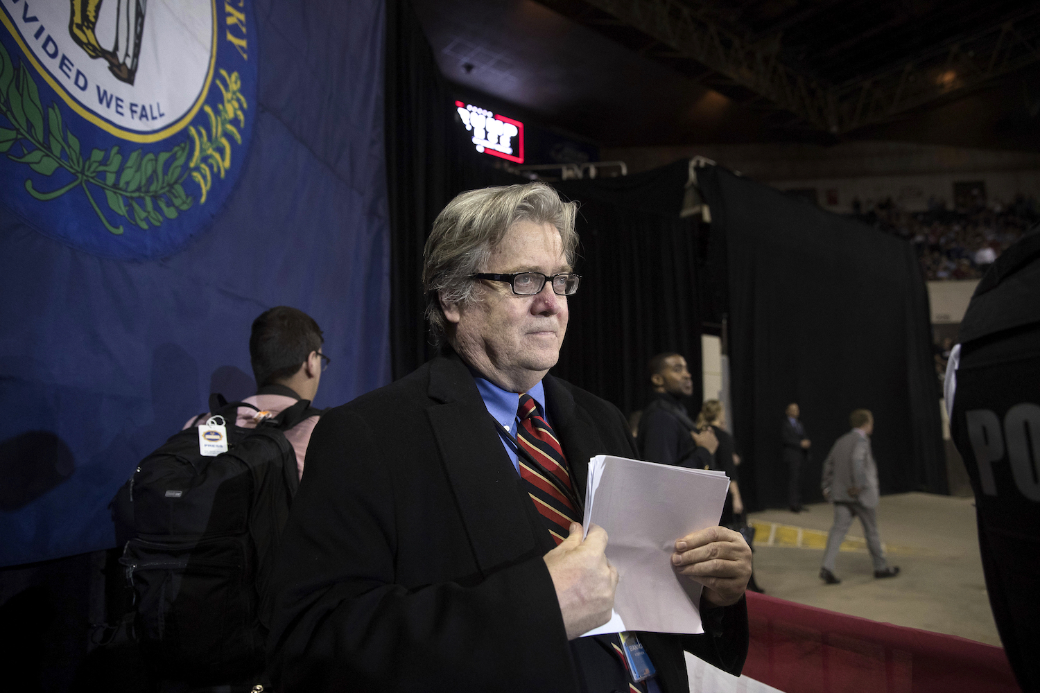 White House releases Steve Bannon’s financial disclosure