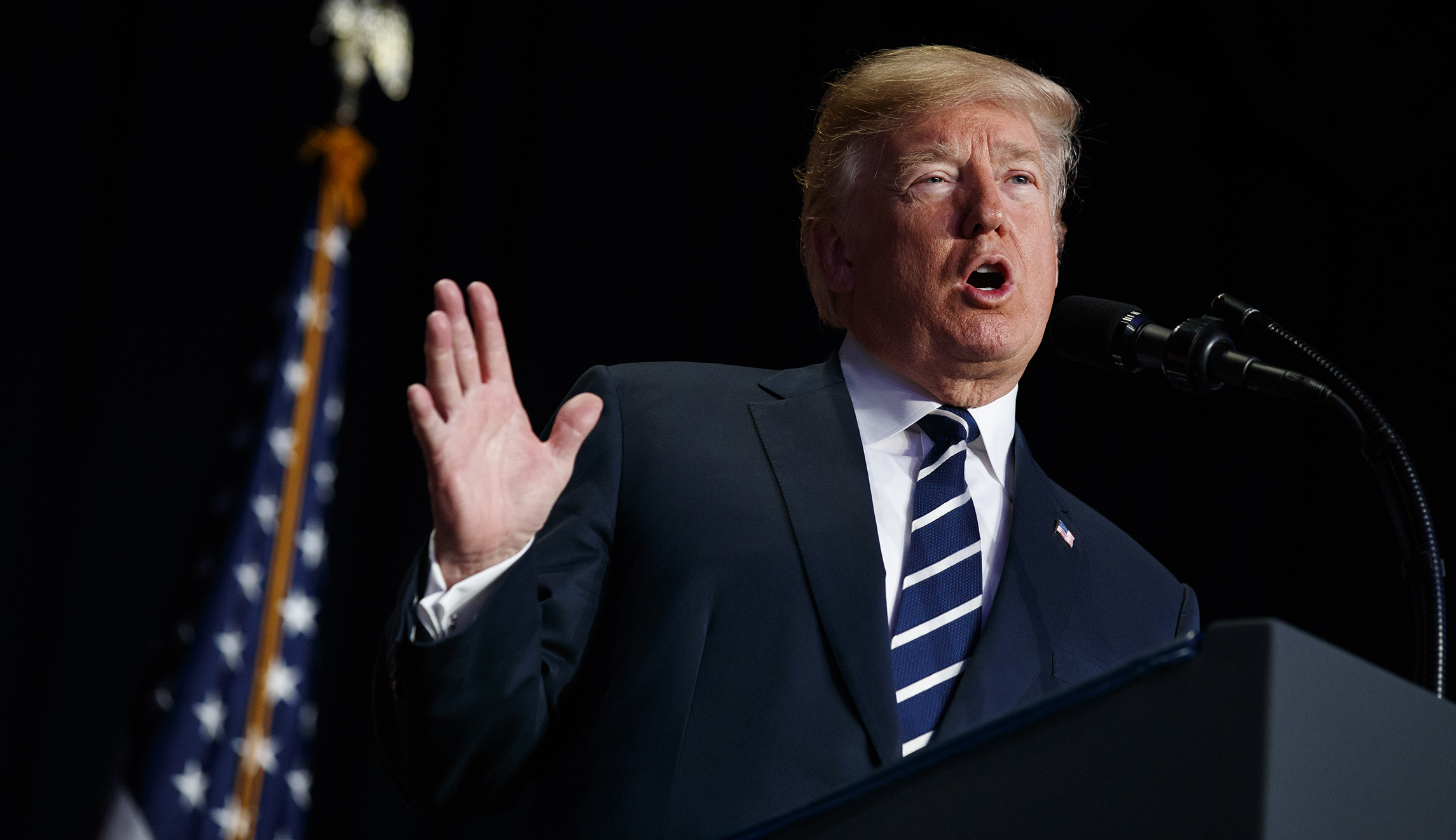 Trump Iowa advantage in danger as Democratic enthusiasm rises