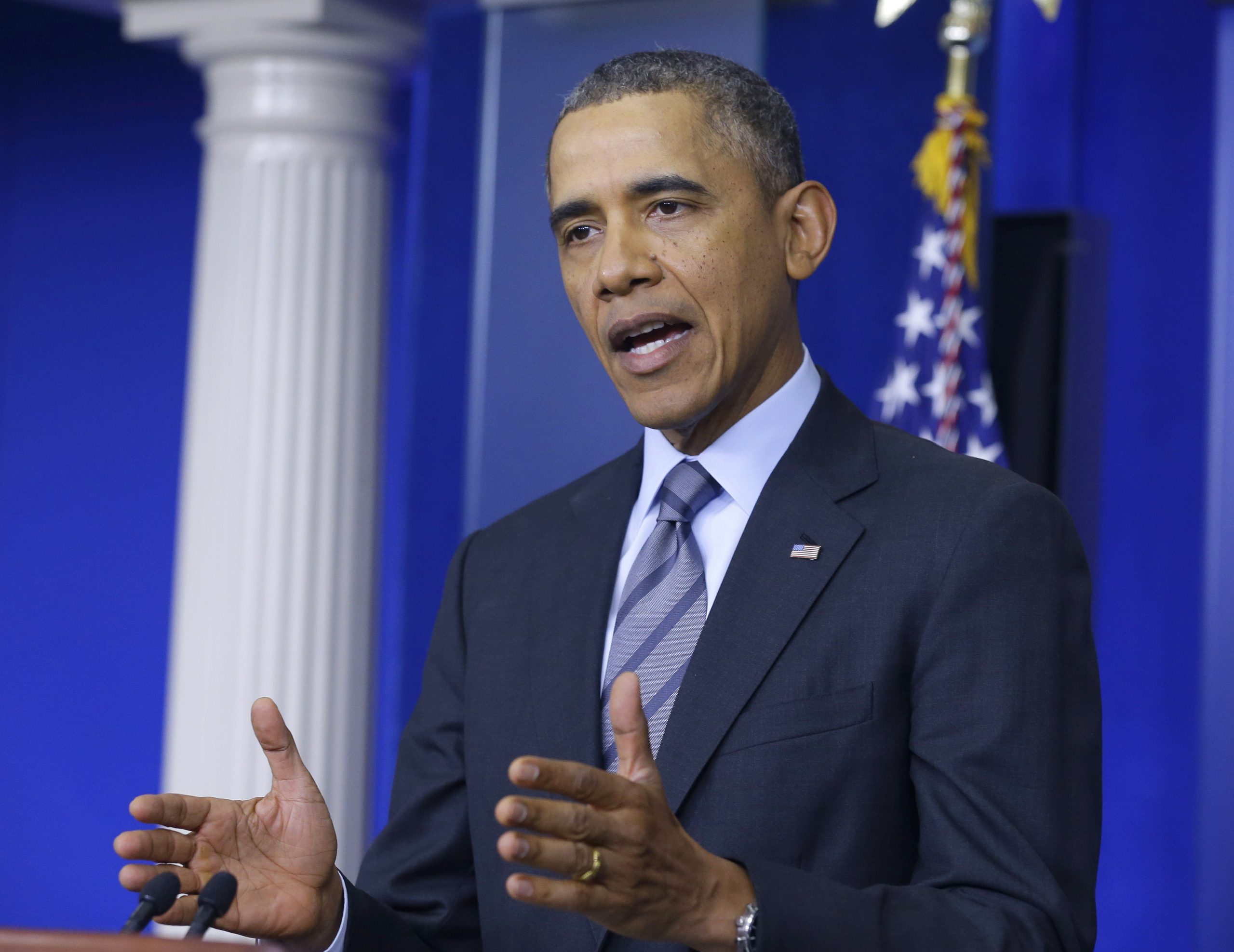 Obama says Crimea separation vote would break law