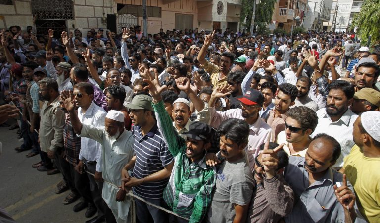 Leading Pakistani politician arrested in London