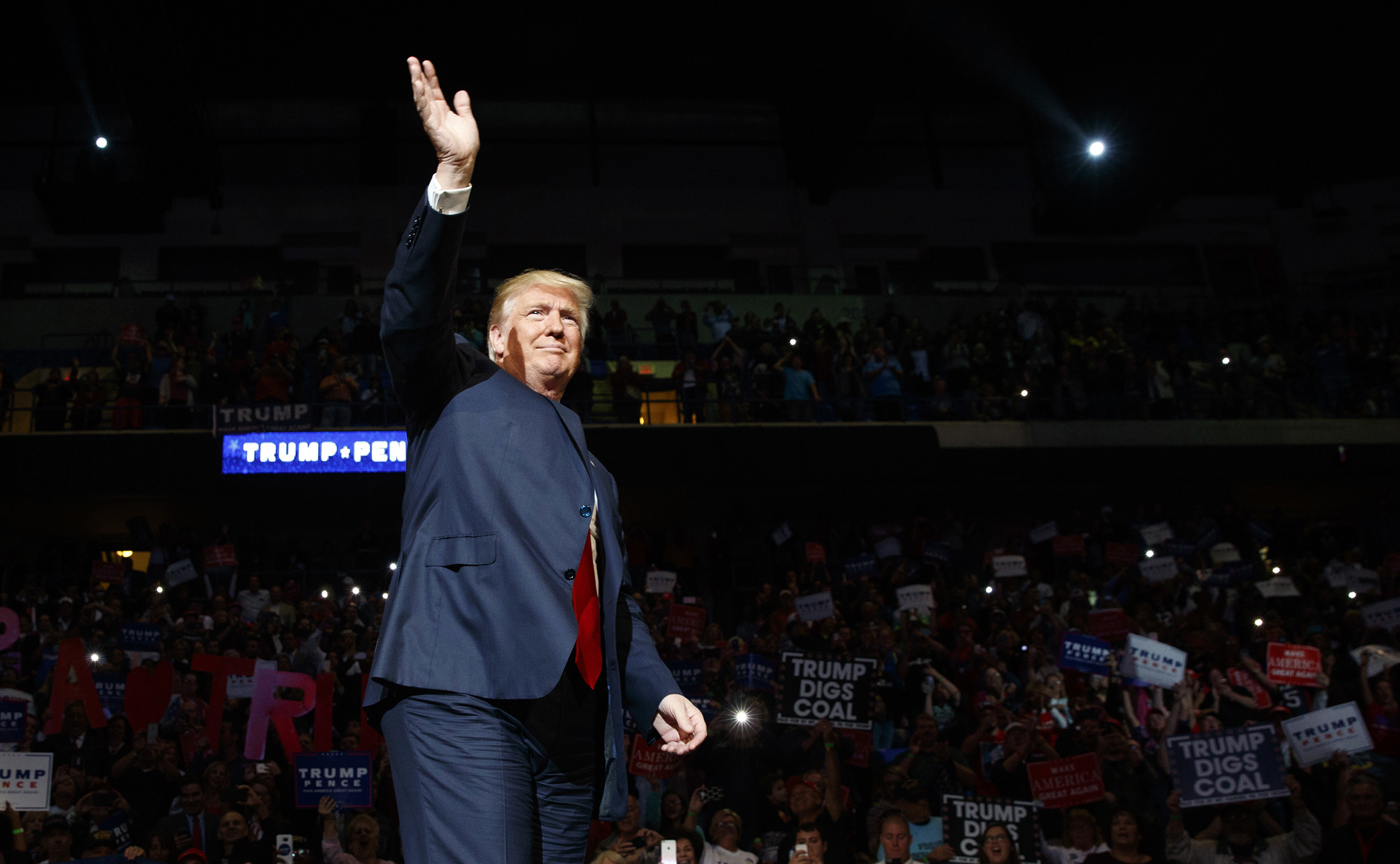 Primary-mode Trump reemerges following debate