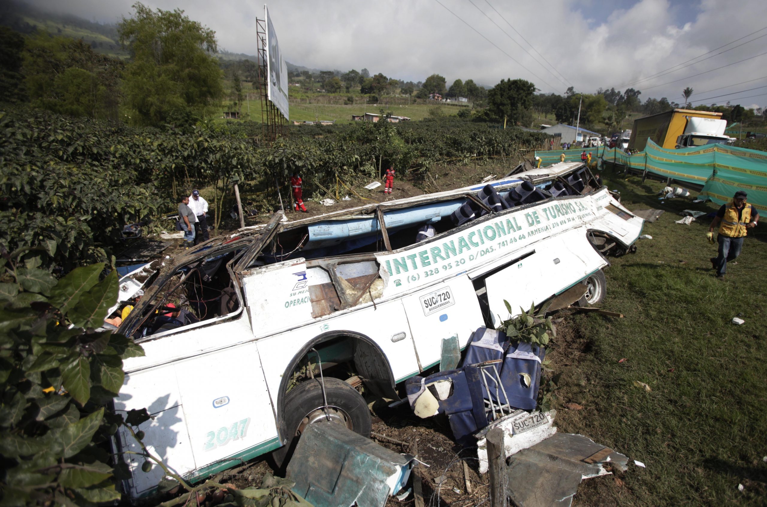 Colombia bus crash kills 26