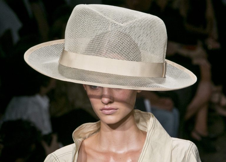 Fashion from Donna Karan Spring 2015 collection is modeled during Fashion Week on Monday, Sept. 8, 2014 in New York.  (AP Photo/Bebeto Matthews)