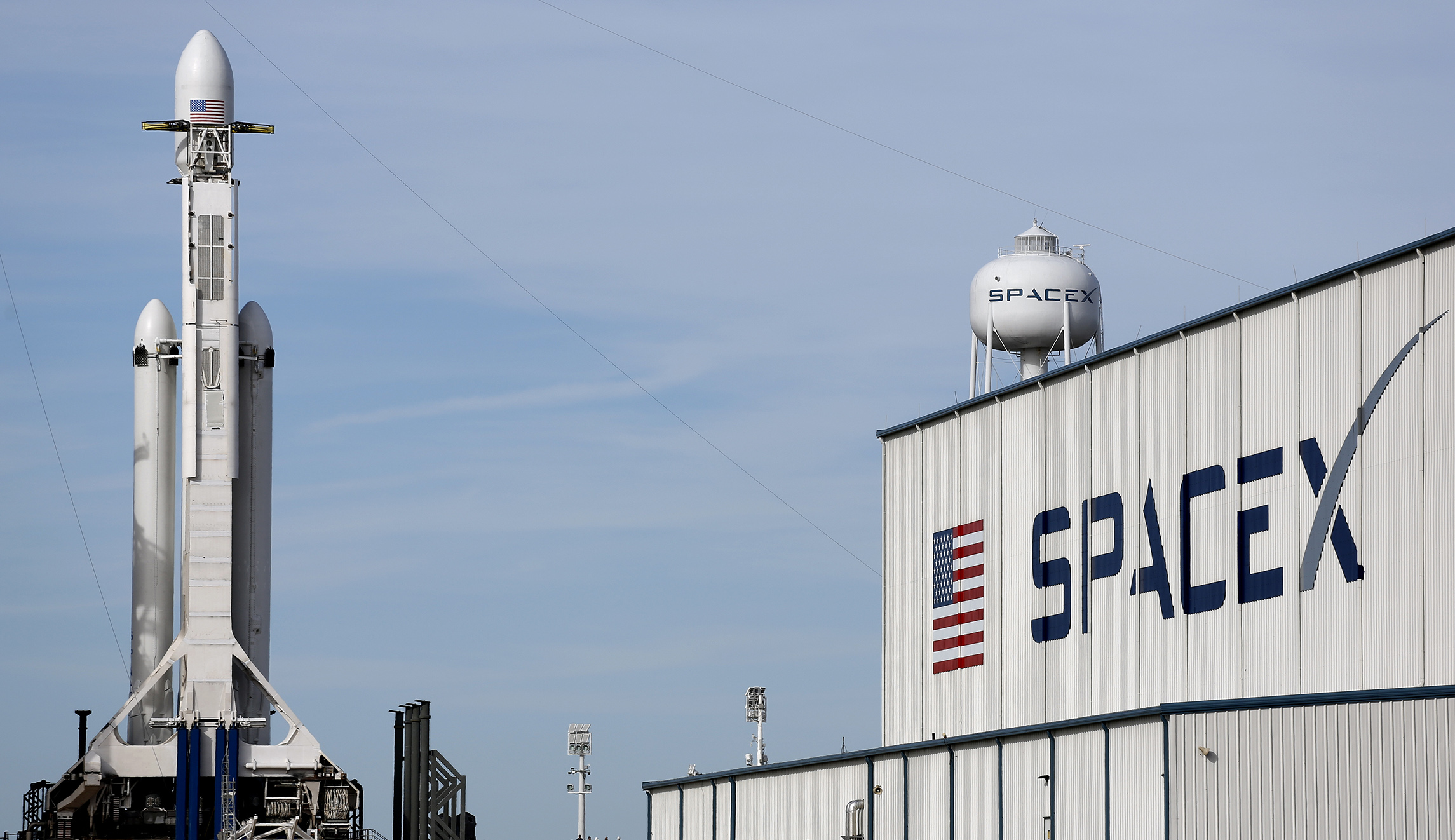 SpaceX successfully lands Mars prototype rocket for first time