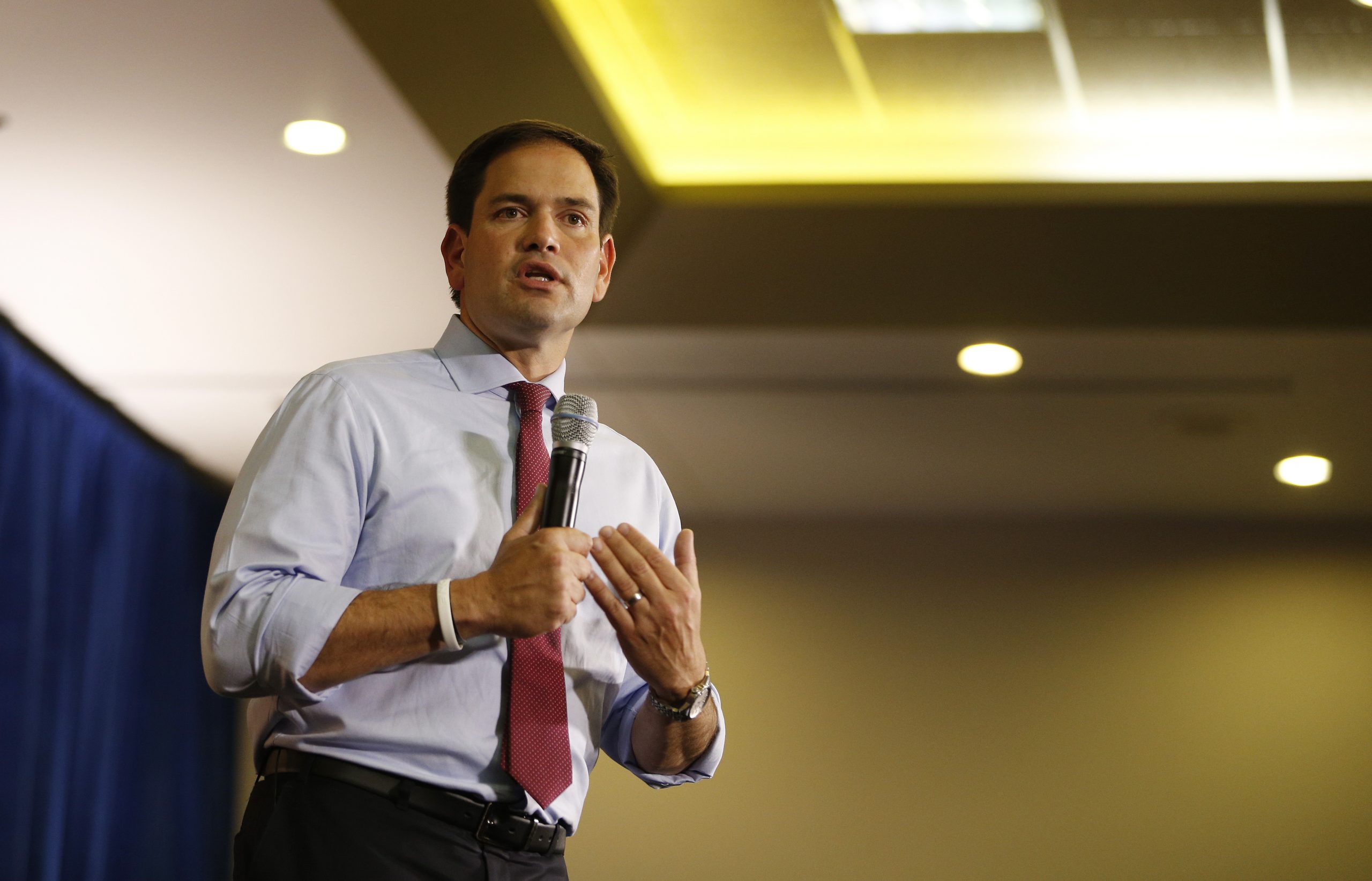 Top Obamacare critic signs up with Rubio