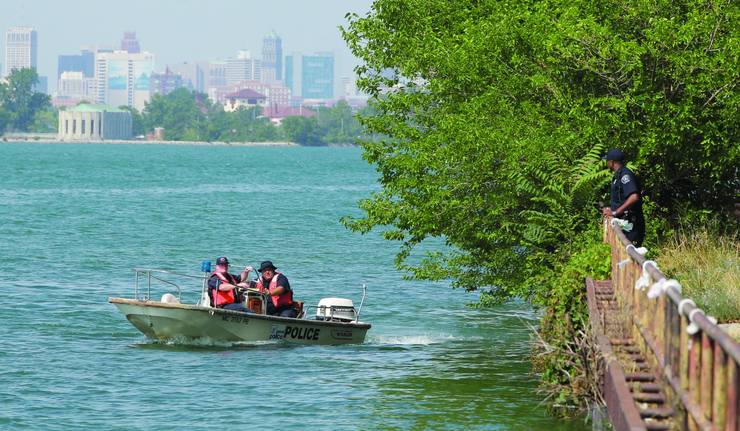2 bodies in Detroit River; no heads, hands, feet