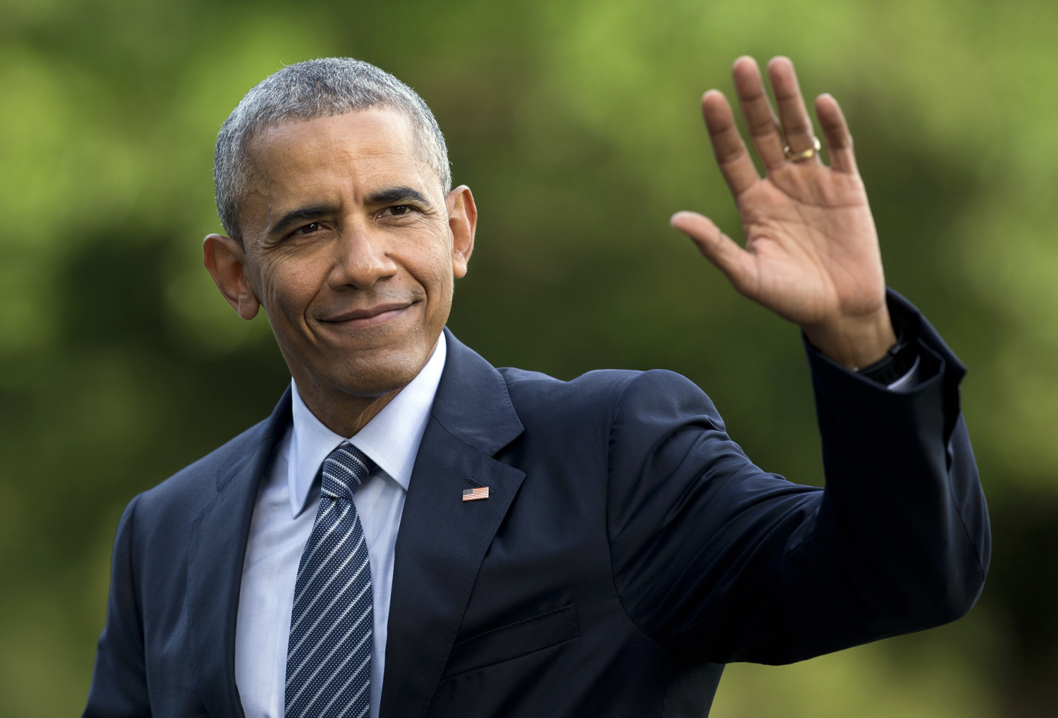 White House insists Trump isn’t driving Obama’s Louisiana trip