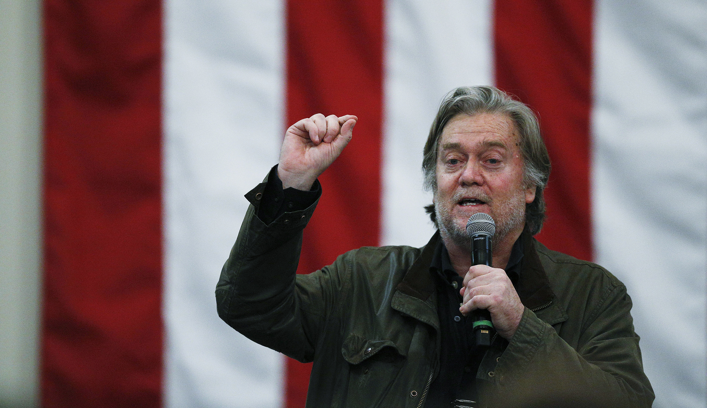 Steve Bannon puts pressure on a defiant Roy Moore to concede: Report