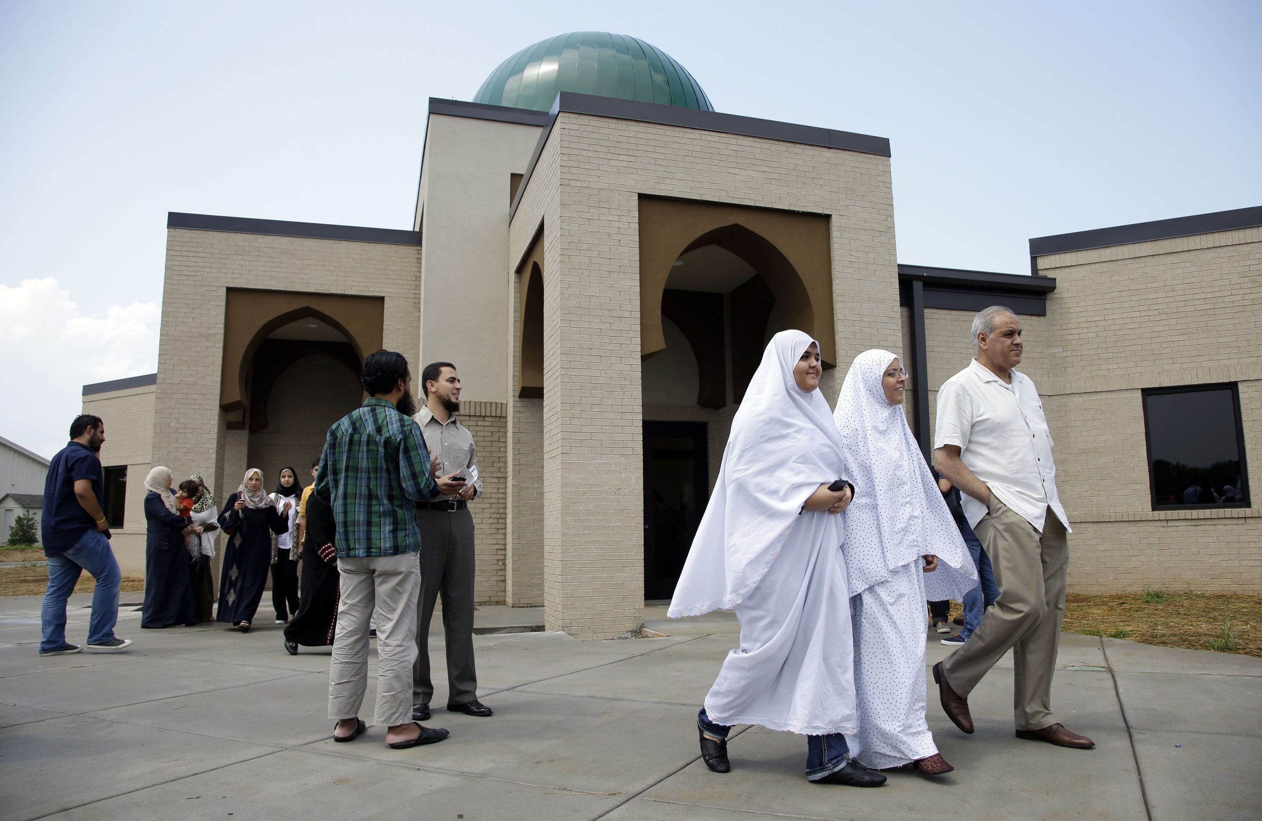 Religious freedom, in Murfreesboro and Mecca