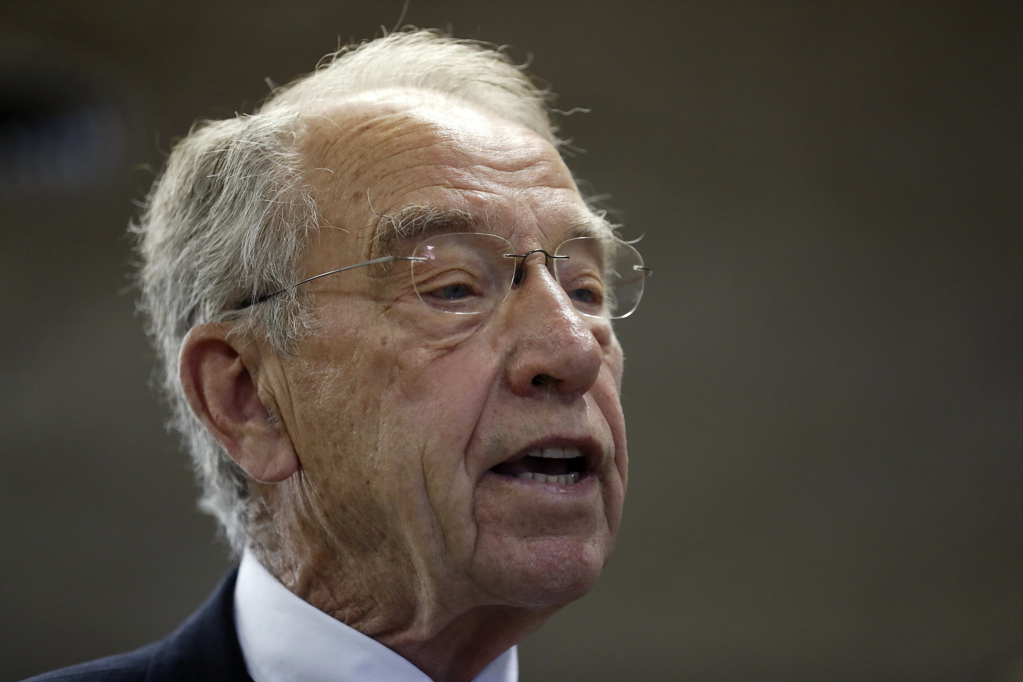 Grassley tells Trump to revoke policy blocking oversight requests from Democrats