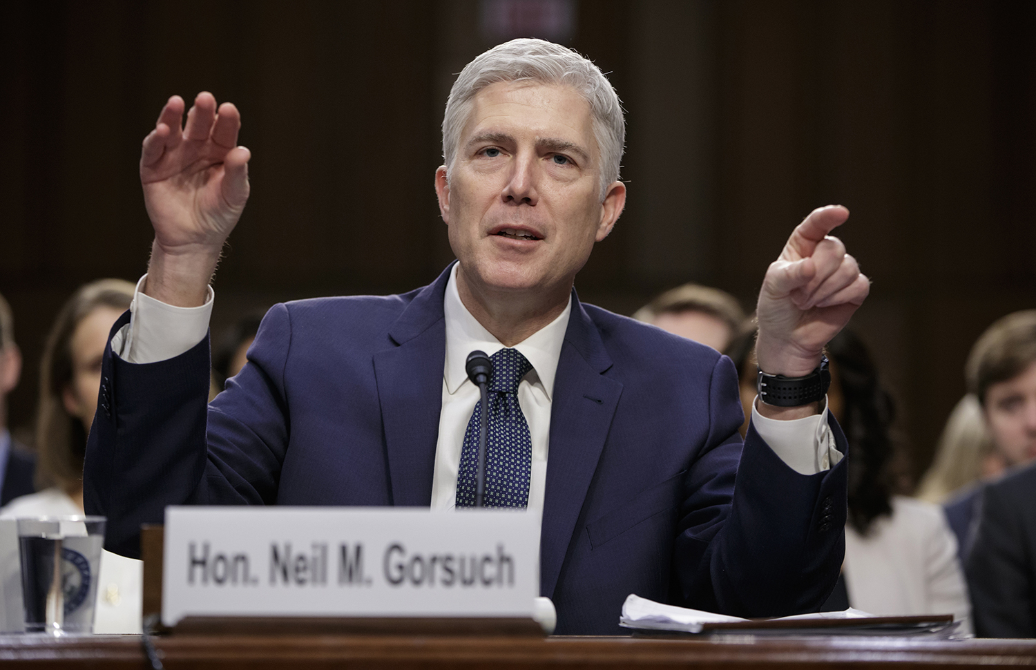 Senate sets Friday morning vote on Neil Gorsuch
