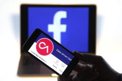 Cambridge Analytica declares bankruptcy, shuts down