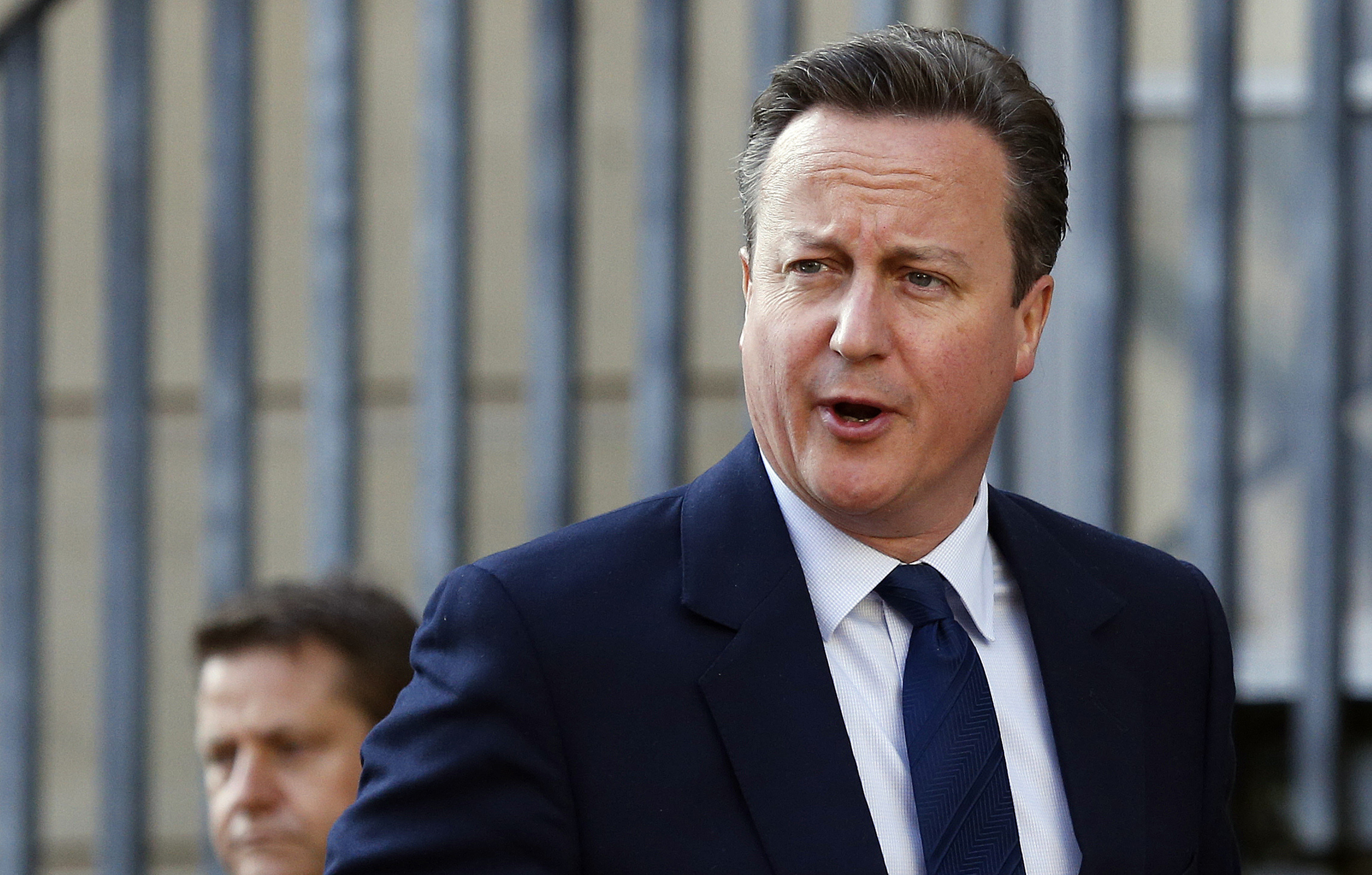 David Cameron stands by Trump critiques