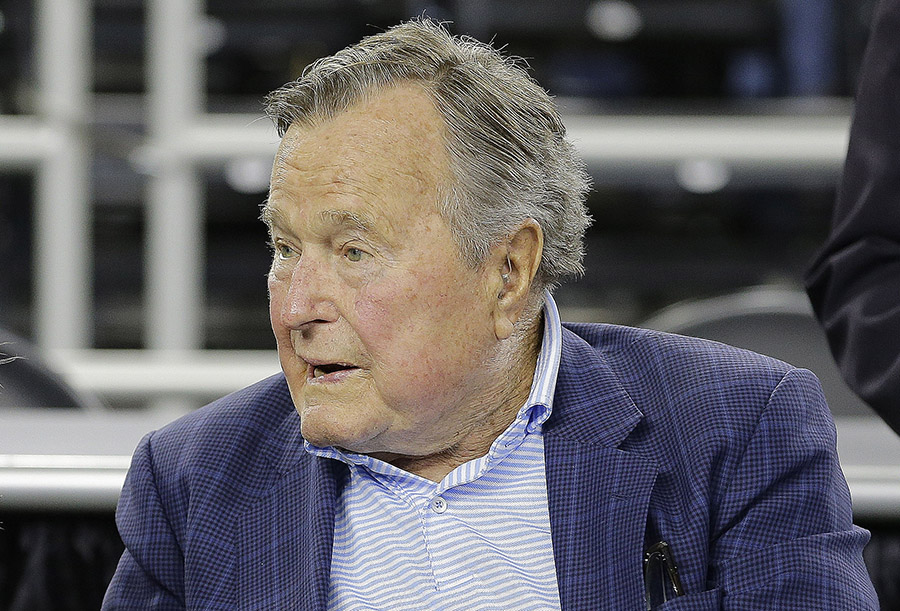 Trump praises George H.W. Bush’s Iraq policy