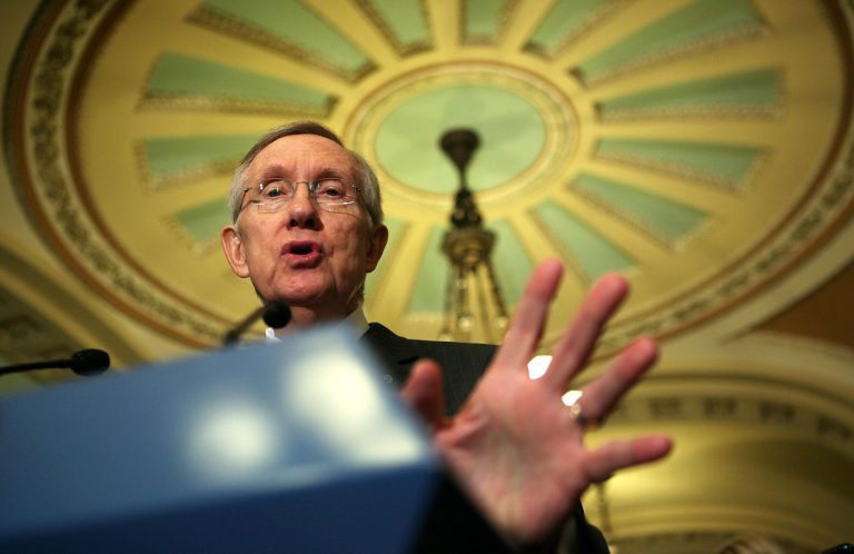 Reid rewrites Senate rules with shocking move