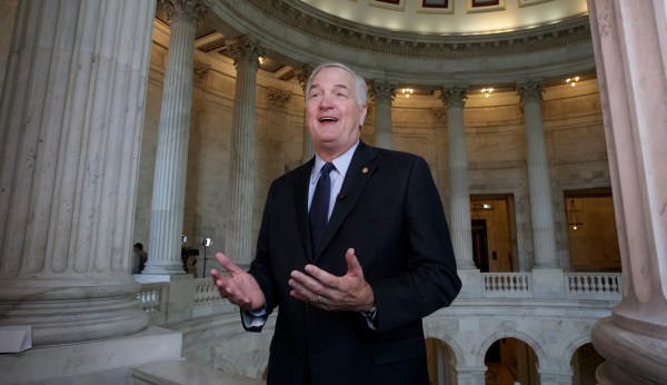 Mike Pence joins Trump in endorsing Luther Strange on day of Alabama Senate special election primary