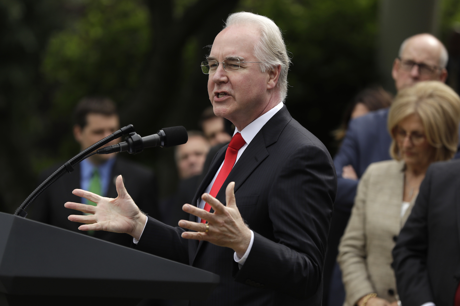 HHS says it won’t change rules on opioid treatments