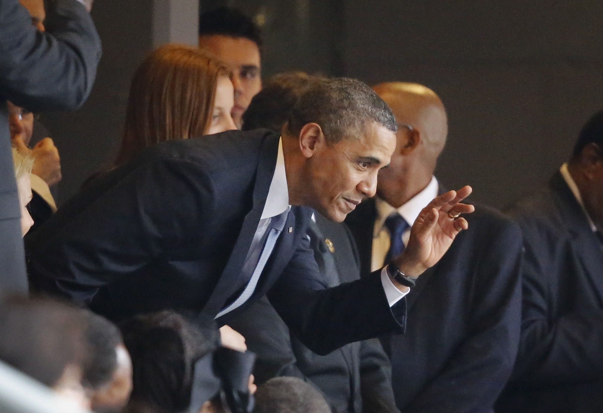 President Obama honors Nelson Mandela as a ‘giant of history’