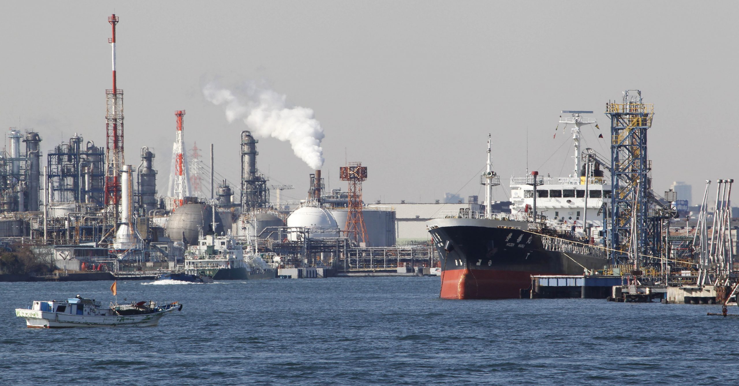 Report: Interior not following policies on natural gas emissions