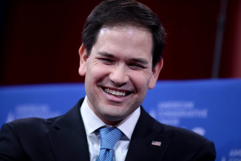 Rubio Mocks Trump, Reads His Tweets
