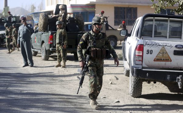 Obama extends U.S. combat role in Afghanistan