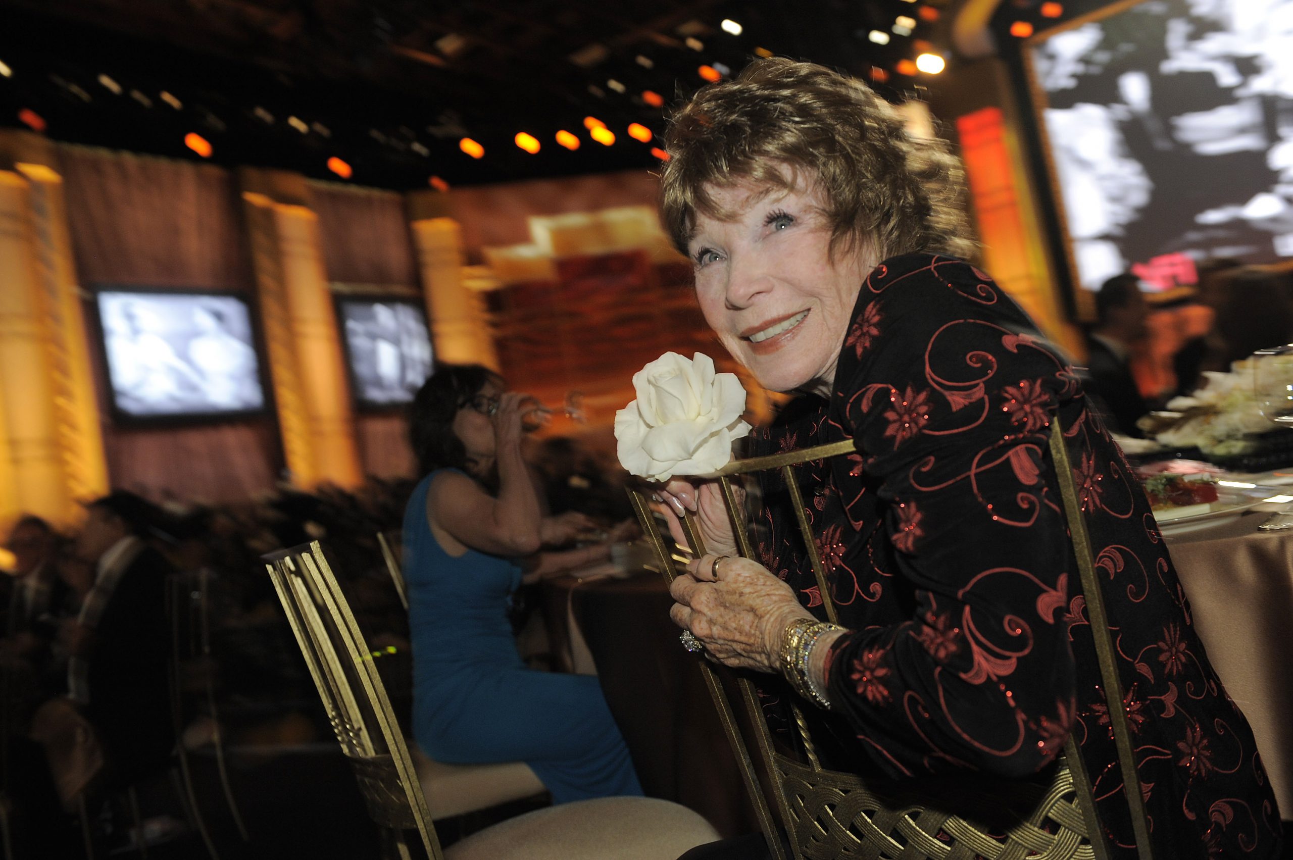 MacLaine earns AFI honor for her many lives