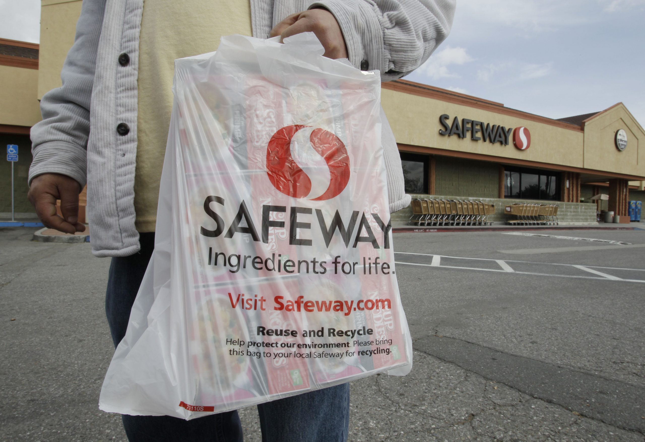 Safeway in San Francisco halts closure plan after city agrees to provide police