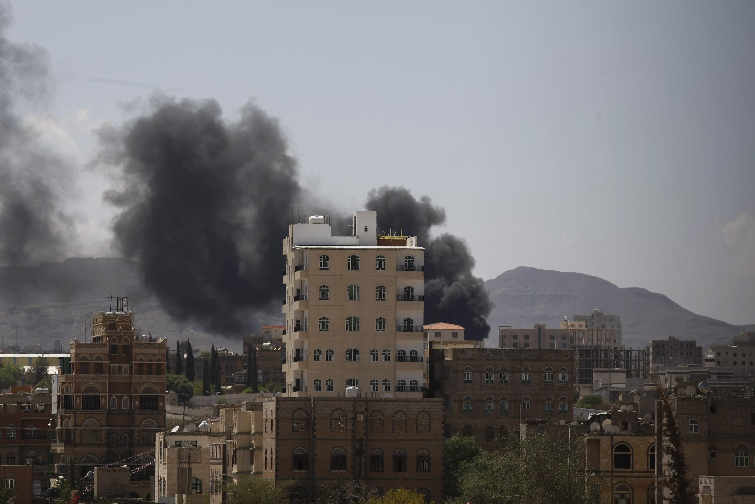 Yemen government signs peace deal with Shiites