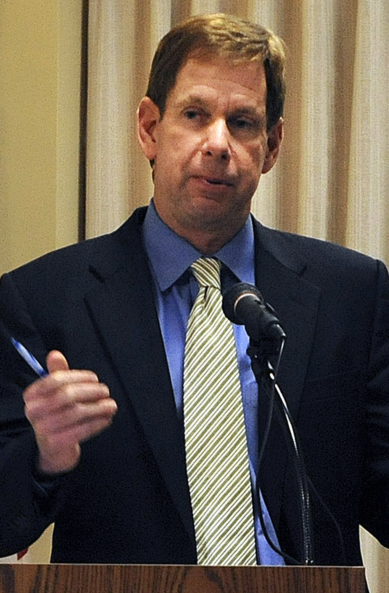 McGrory named Boston Globe editor, replaces Baron