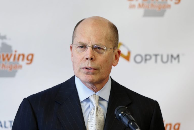 Stephen Hemsley, president and CEO of Minnesota-based UnitedHealth Group,Â told investors that the company's losses from Obamacare were worsening, showed no signs of improvement, and would be unsustainable beyond 2016.Â (AP Photo)