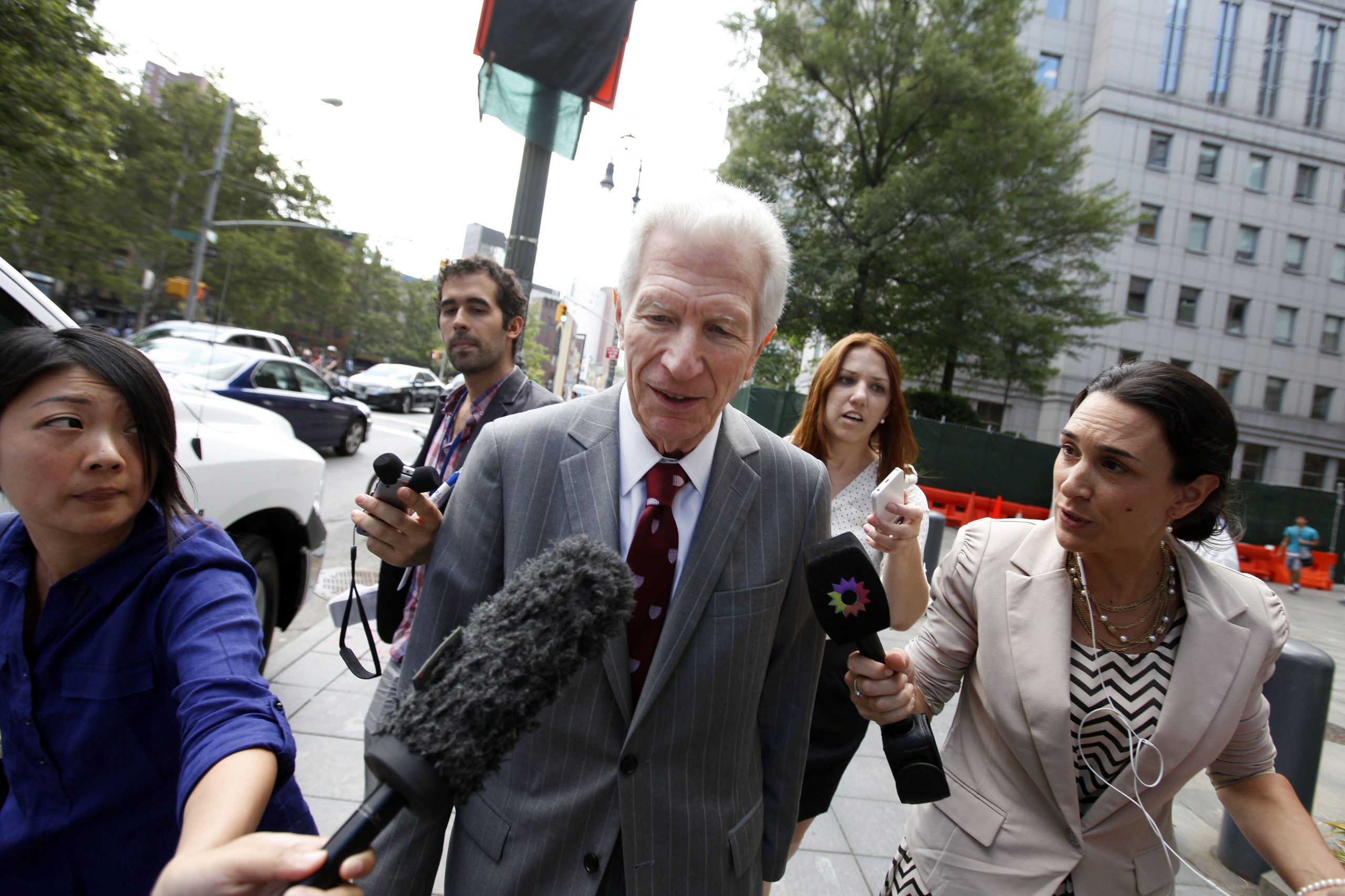 NY judge: Argentina can avoid default with talks