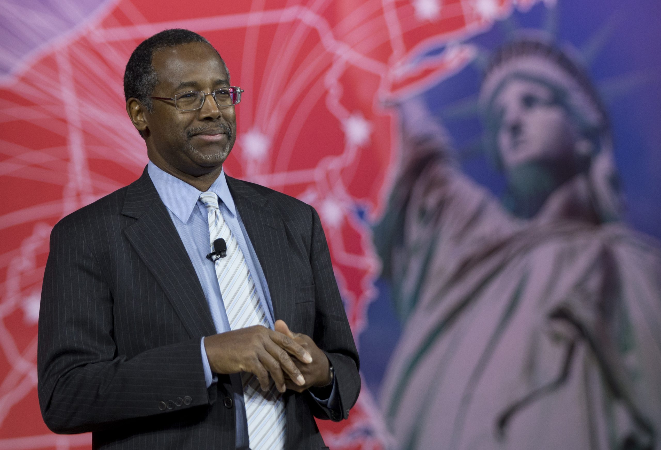 Ben Carson eclipses his own presidential announcement with gay prison comments