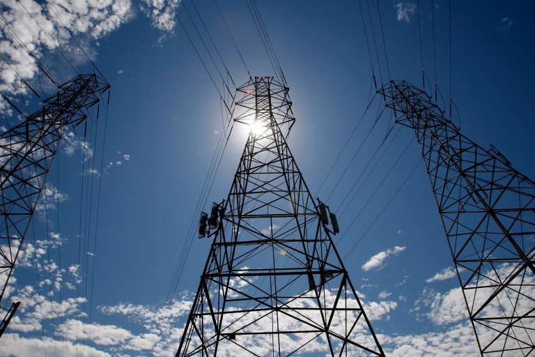 Towers carrying electrical lines August 30, 2007 in South San Francisco, Calif. (Photo by Justin Sullivan/Getty images)