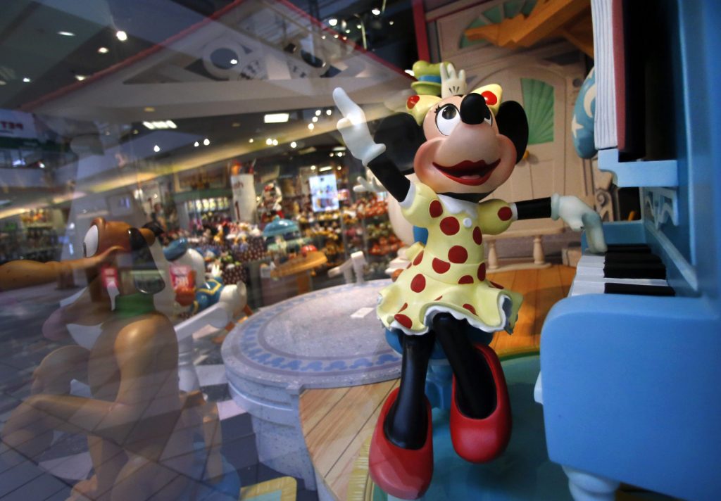 Disney indefinitely postpones reopening of Disneyland