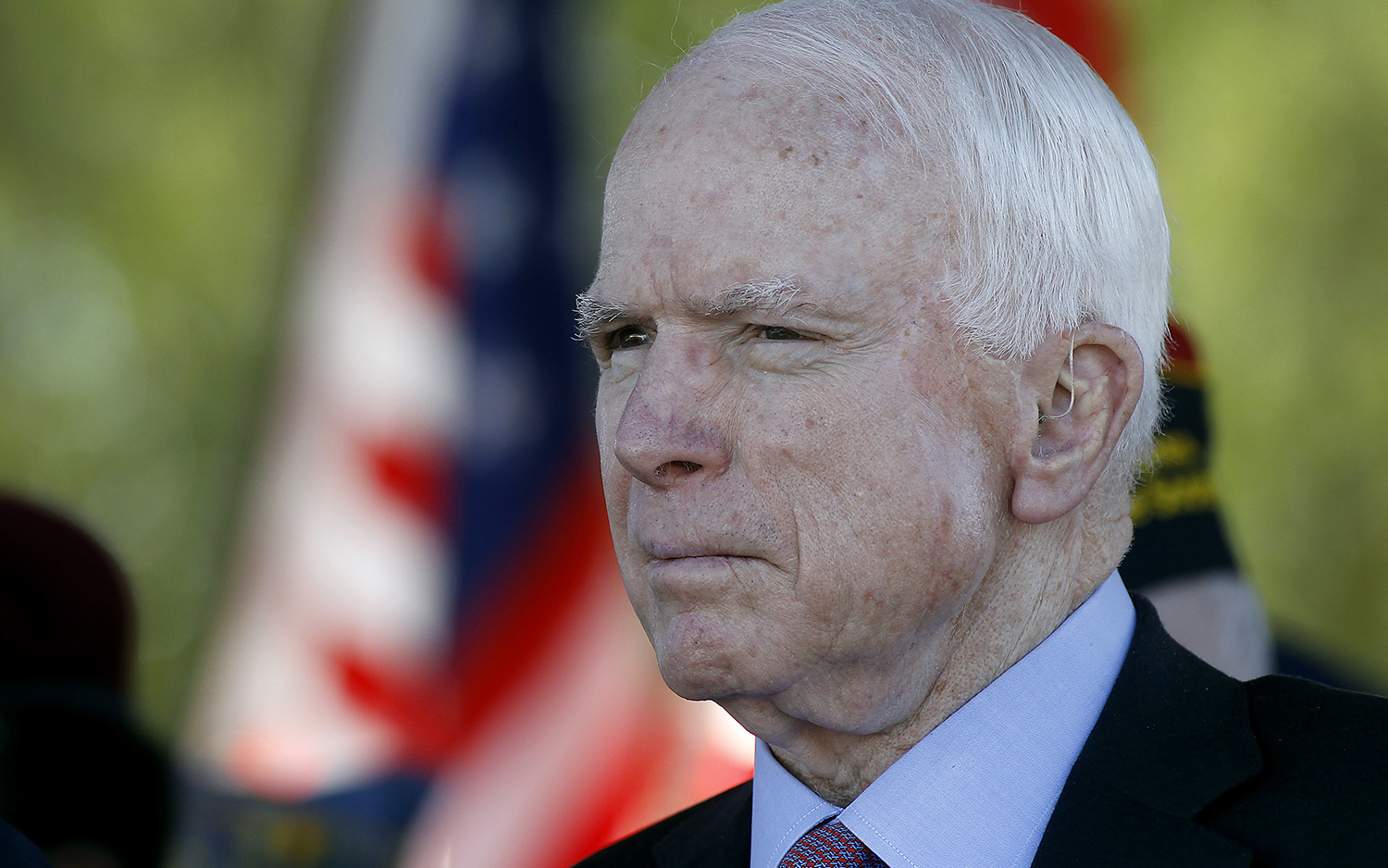 McCain mocks Obama for response to Russia hacks
