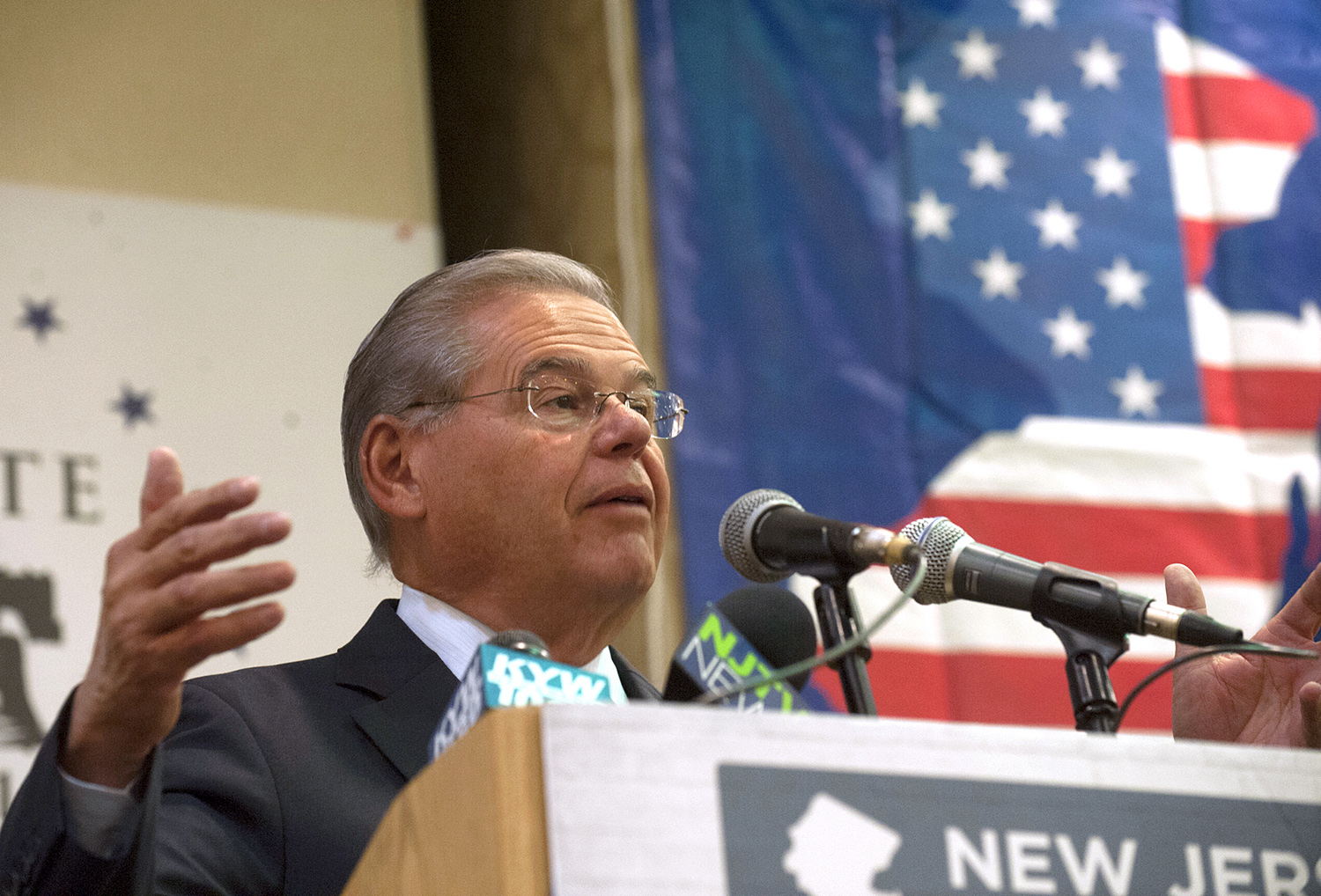 Sen. Bob Menendez fails to get corruption case thrown out