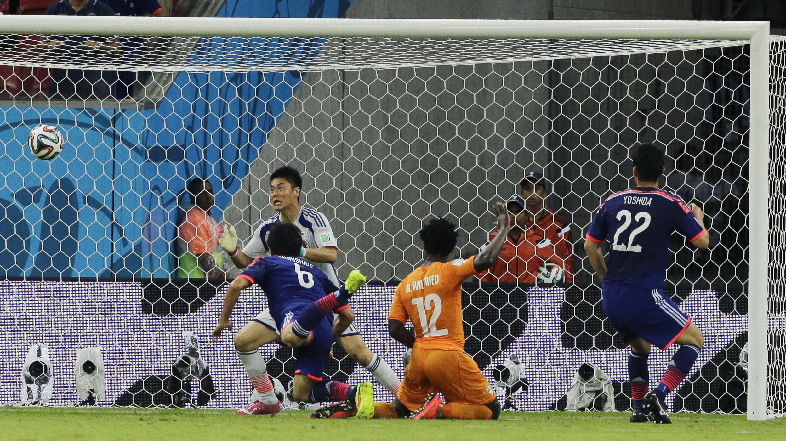 Drogba inspires Ivory Coast to 2-1 win over Japan